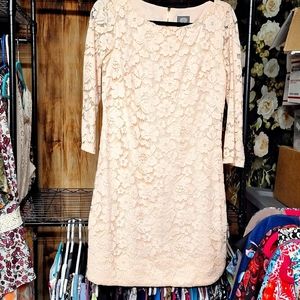 Vince CAMUTO LACE DRESS SIZE 6 LIGHT PINK